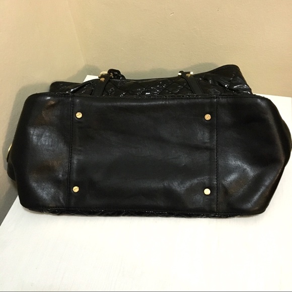 Large Tory Burch Tote Black Patent Leather - Picture 6 of 8